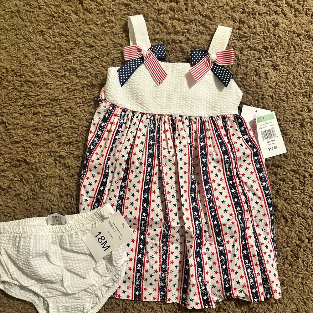 Adorable baby dress, perfect for 4th of July coming up. Brand new with tags